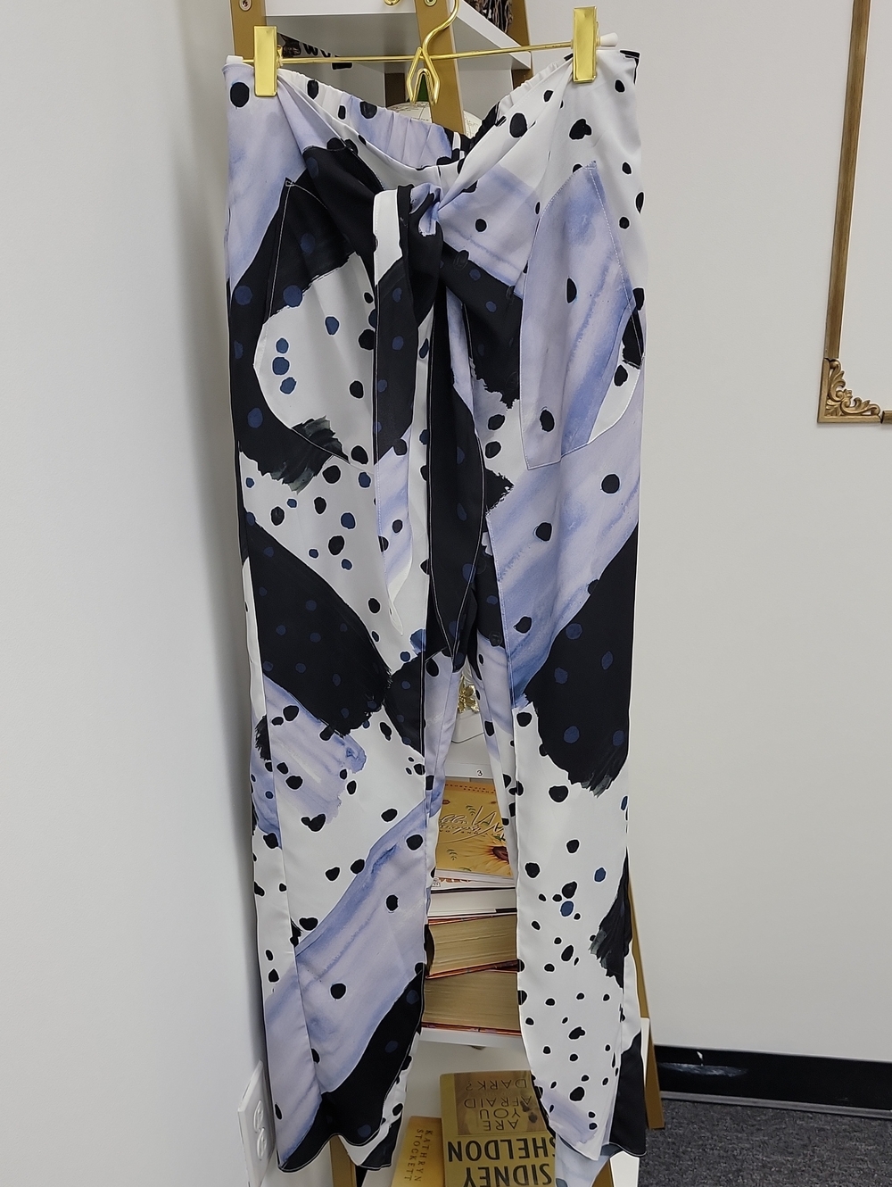 Pants - Picture 15 of 16